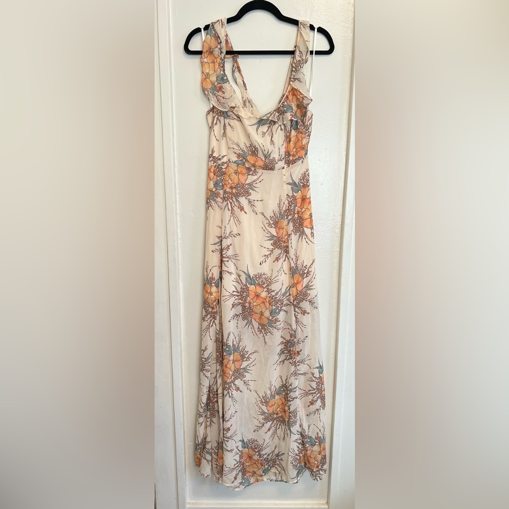 Forever 21 floral flowy maxi dress with back cutouts and a slit size xl